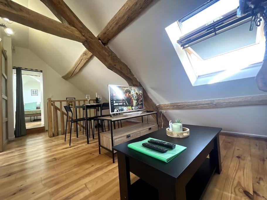 Climber'S Loft With Netflix Appartement Montcourt-Fromonville Buitenkant foto